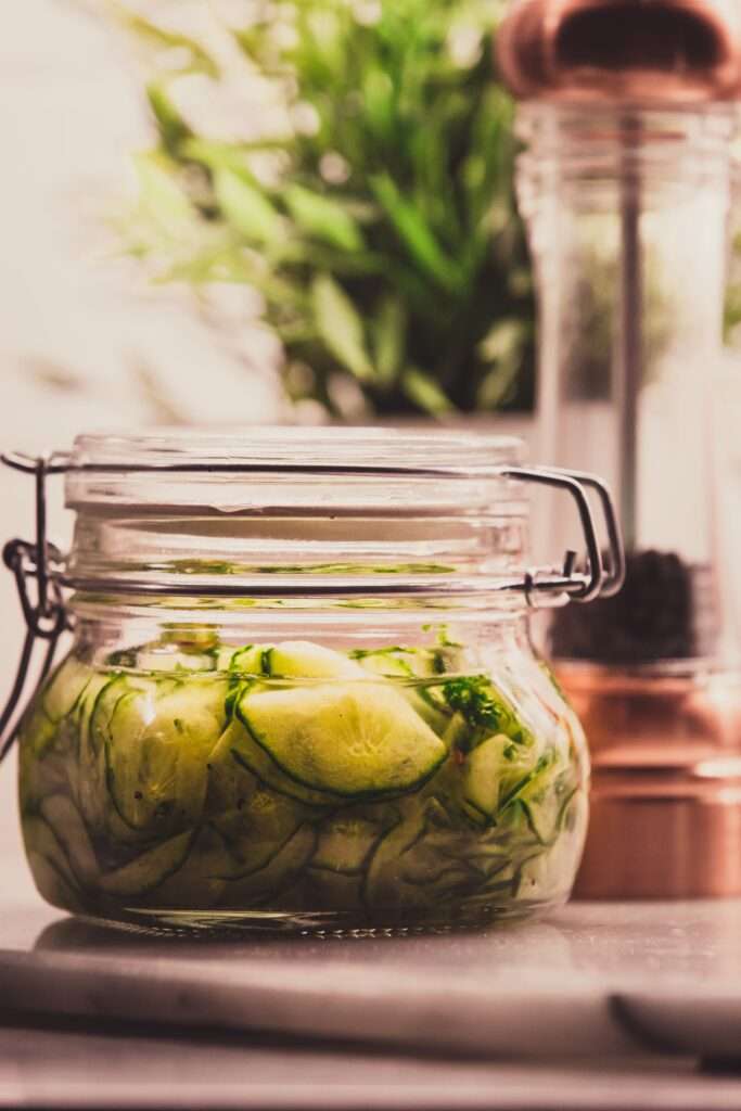 An easy guide on How to pickle vegetables